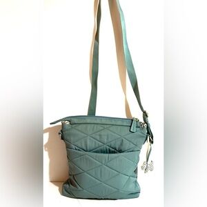 Radley London Elegant Green Quilted Shoulder Bag